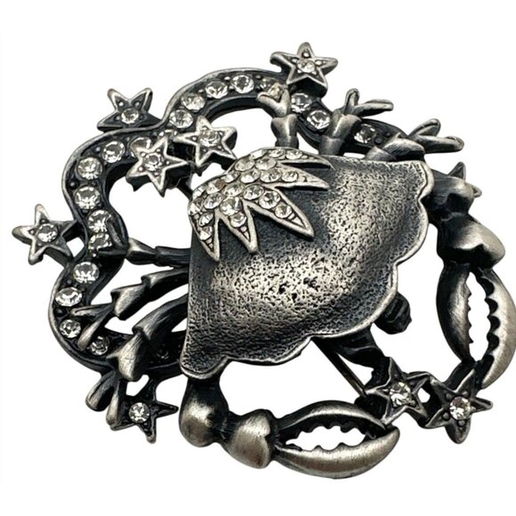 Whimsy Silver Tone Crab Pin Brooch Rhinestone SeaLife Figural Crustacean Festive - Picture 1 of 8